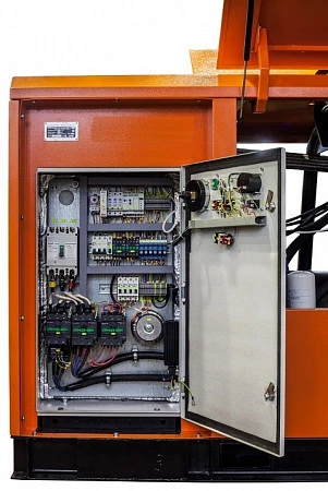 Станция компрессорная электрическая уличная ЗИФ-СВЭ-13,0/0,7 в кожухе